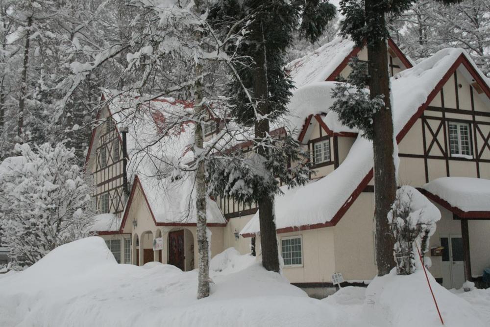 ピュアモール ミモザ Hotel Hakuba Exterior photo